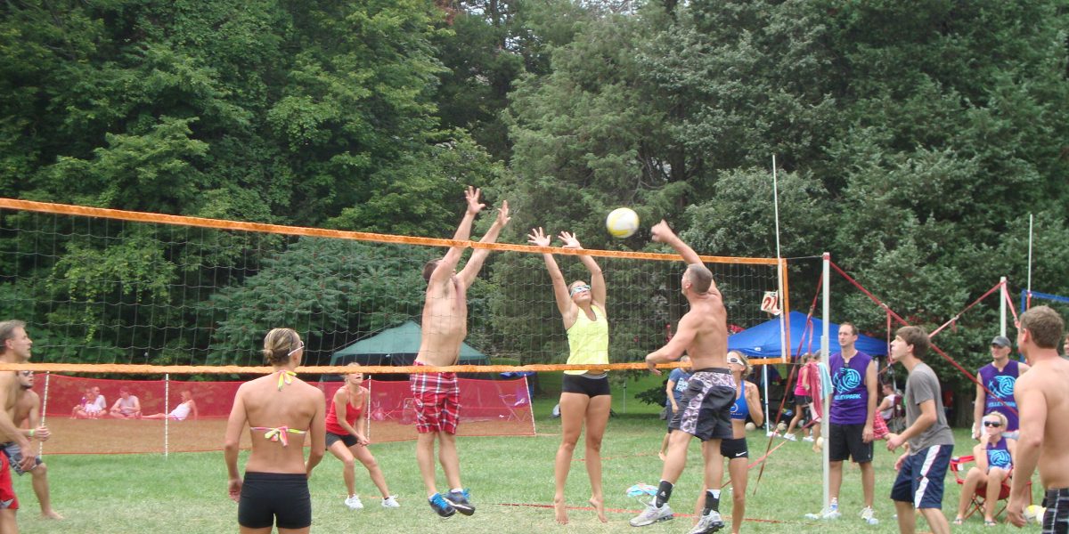 Put in Bay volley ball battle